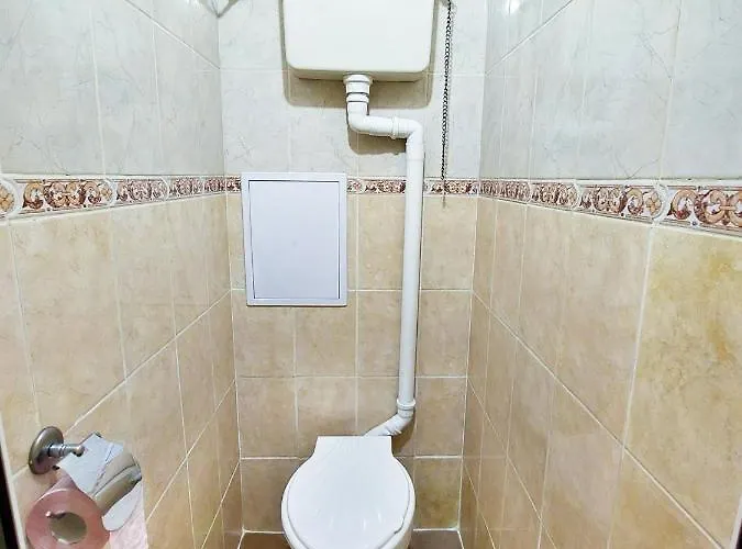 за гости, ж.к. зорница , бл.9 * Burgas