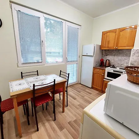 Διαμέρισμα за гости, ж.к. зорница , бл.9 Μπουργκάς